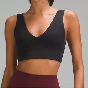 lululemon Align™ V-Neck Bra
Light Support, A/B Cup Size 4 NEW WITH TAGS